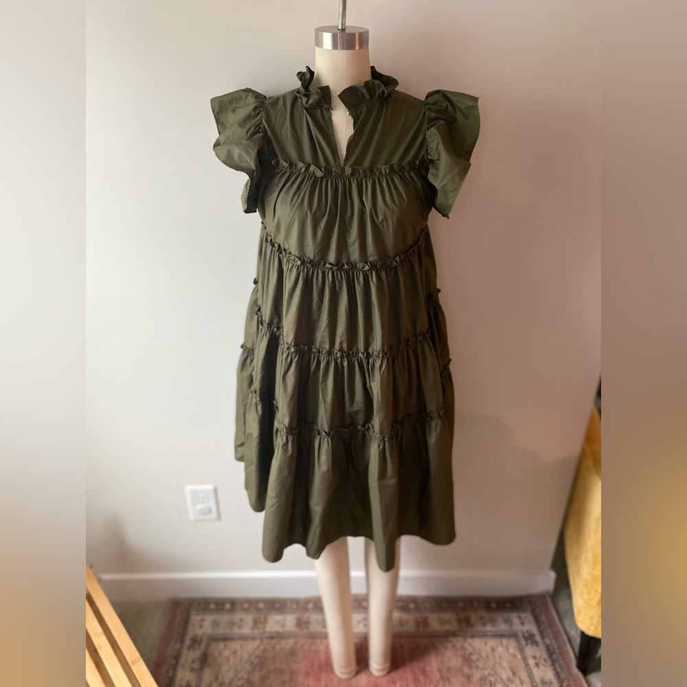 NWT EN SAISON Green short sleeve ruffle dress